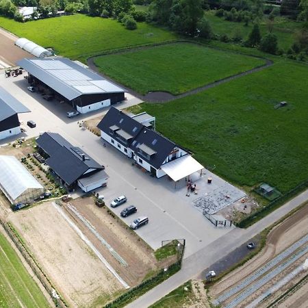 Einladende Ferienwohnung Auf Bauernhof In زينتسيغ المظهر الخارجي الصورة